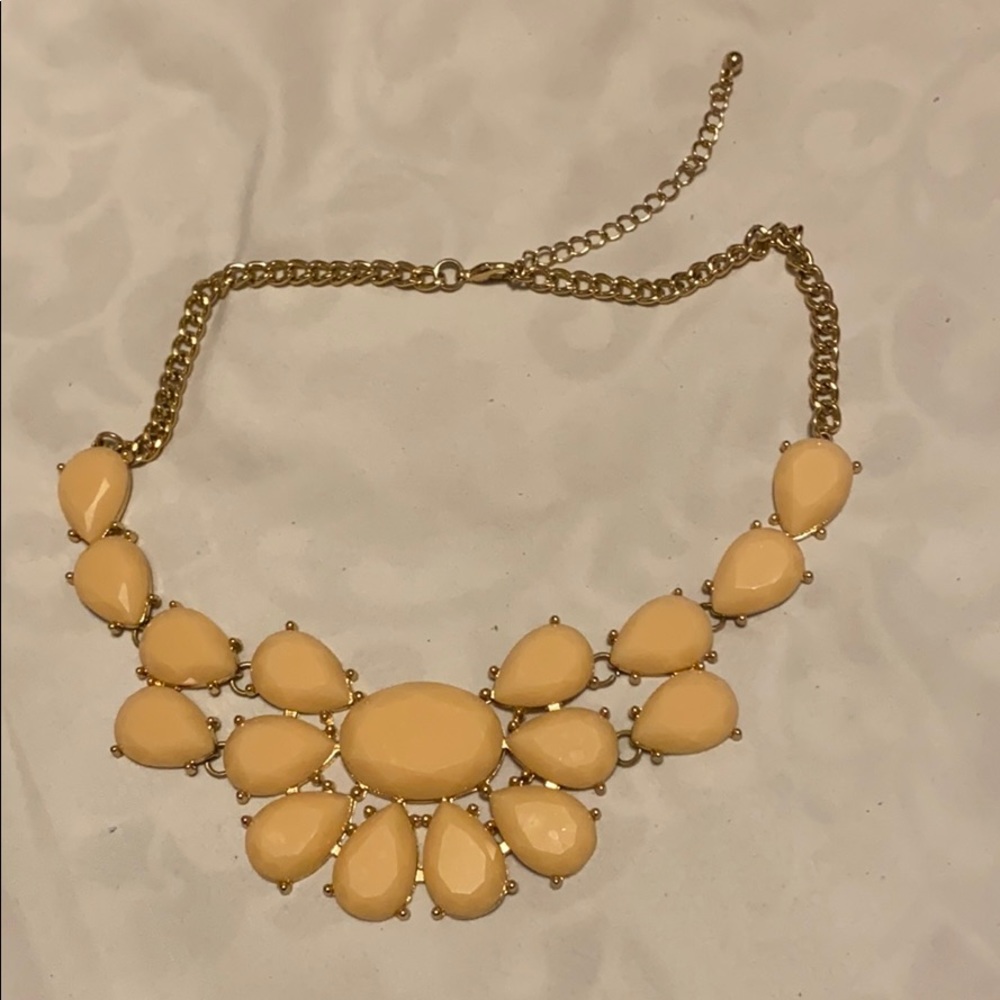 Statement necklace